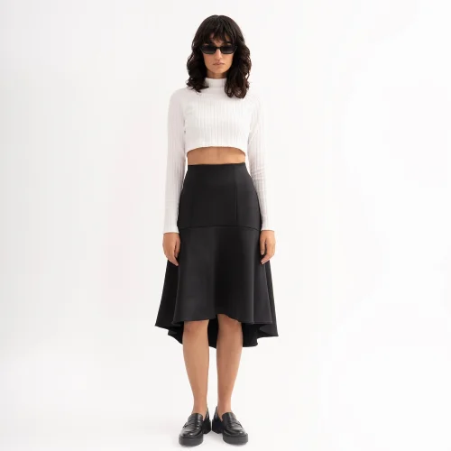 Sulh - Turtle Neck Raglan Crop Top