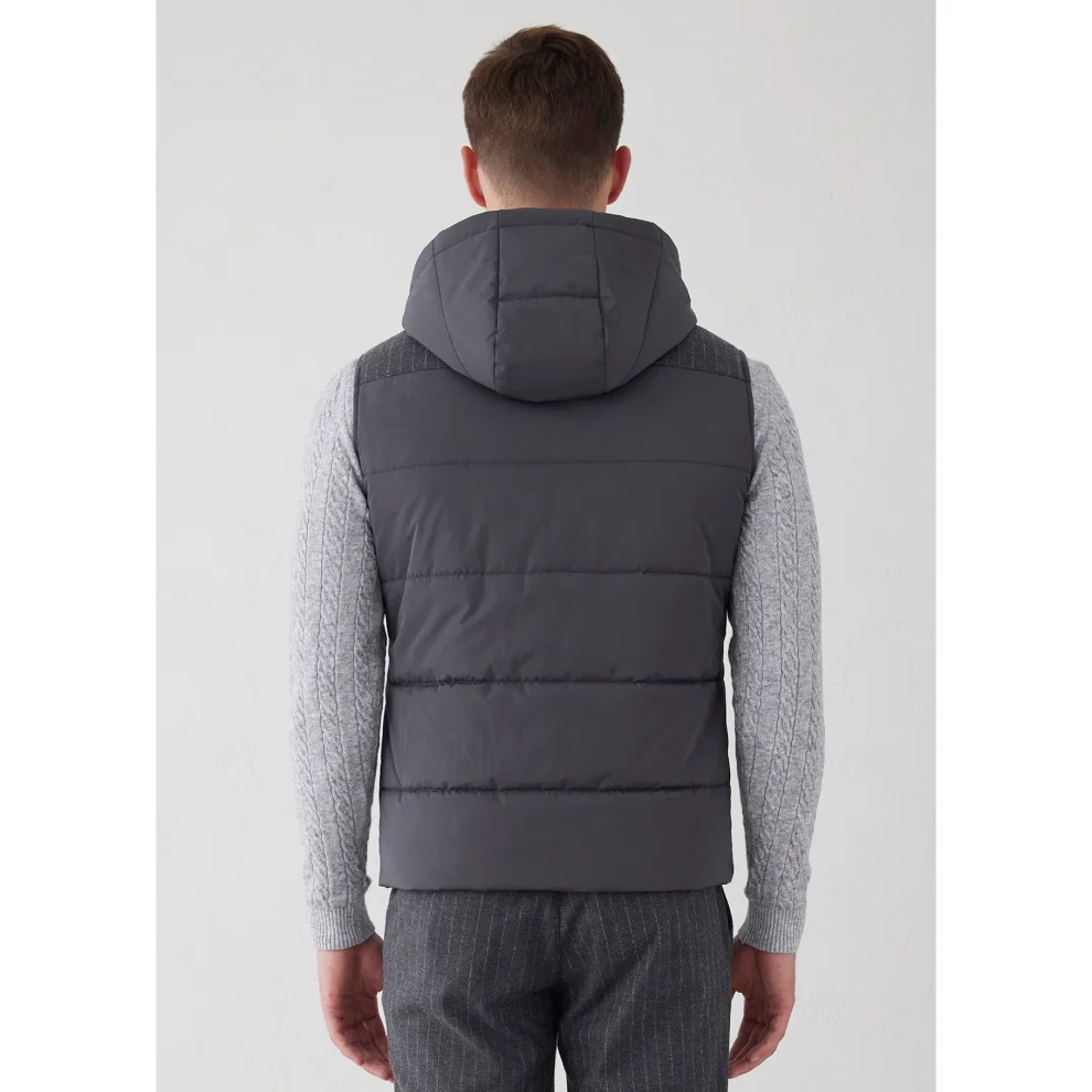 Boris Becker - Striped Removable Hooded Vest