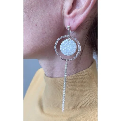 İz Jewel - Asymmetric Tassel Earrings