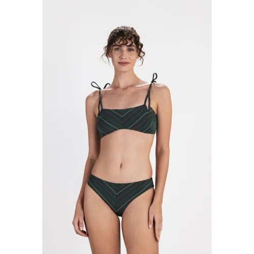 Ayje - A- 81 Fiji Crop Bikini Set