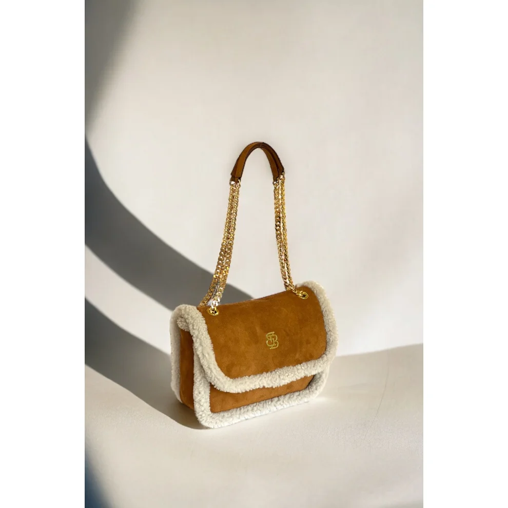 Bloomsbury İstanbul - Les Alpes Suede Shearling Shoulder Bag