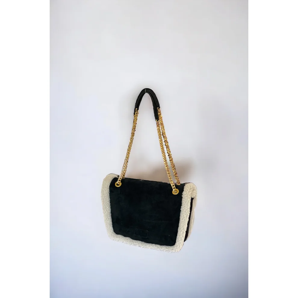 Bloomsbury İstanbul - Les Alpes Suede Shearling Shoulder Bag