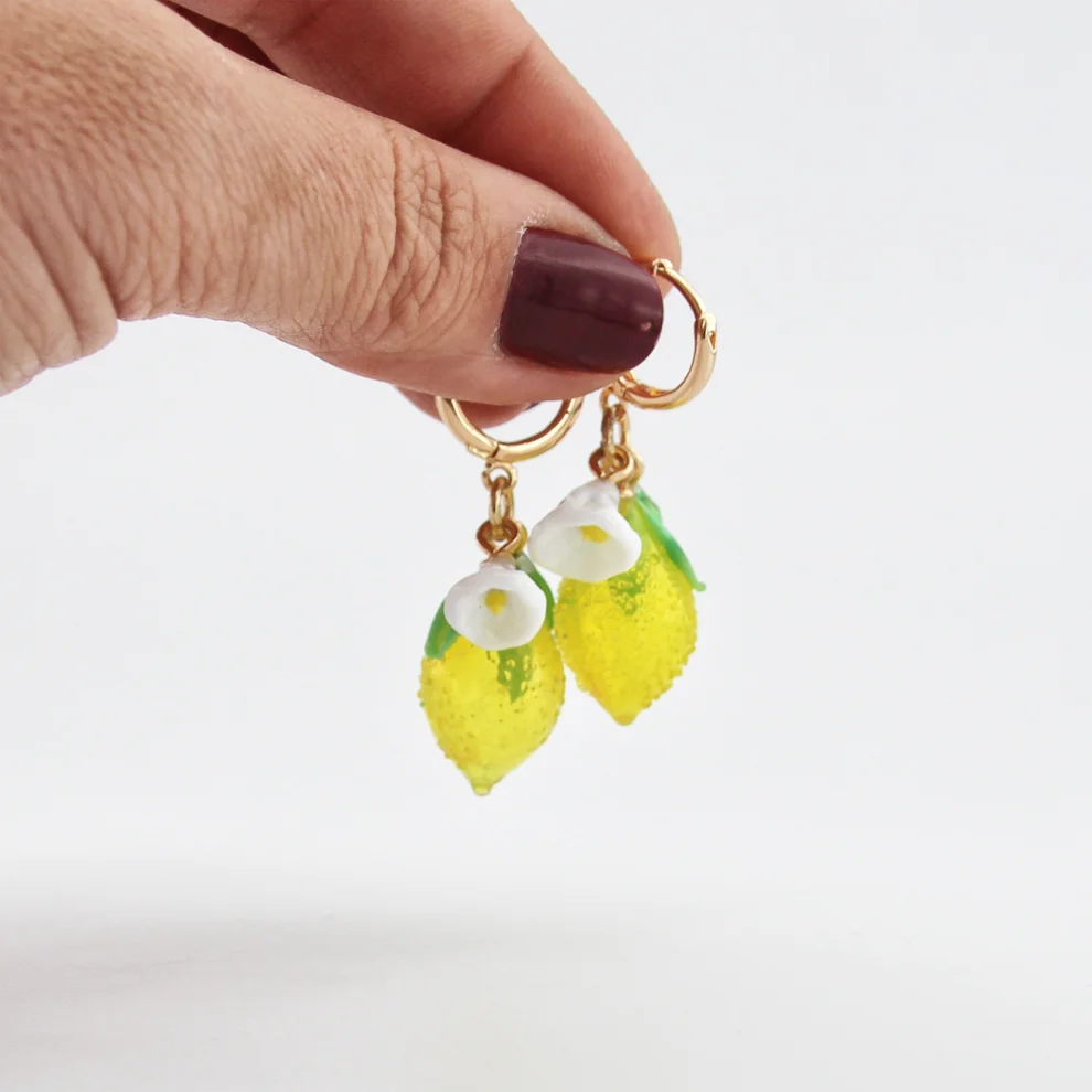 Hande Erbuk Glass - Lampwork Glass Lemon Earrings