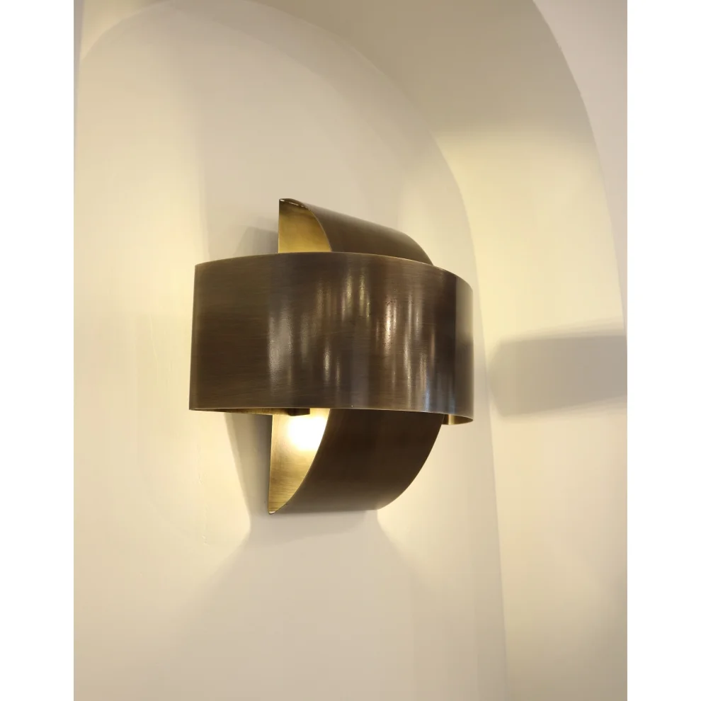 Betham Design - Sos Sconce