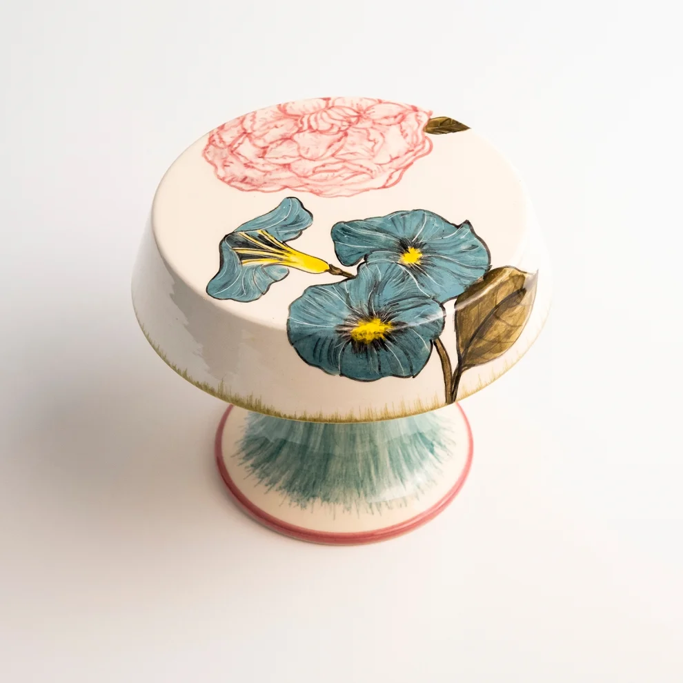 Be Friends - Gardens Of Eden Cake Stand