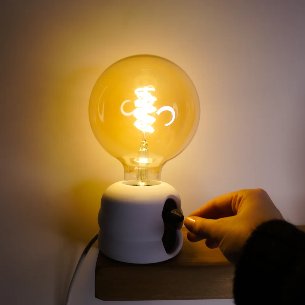 Tou Workshop - Beehive Table Lamp