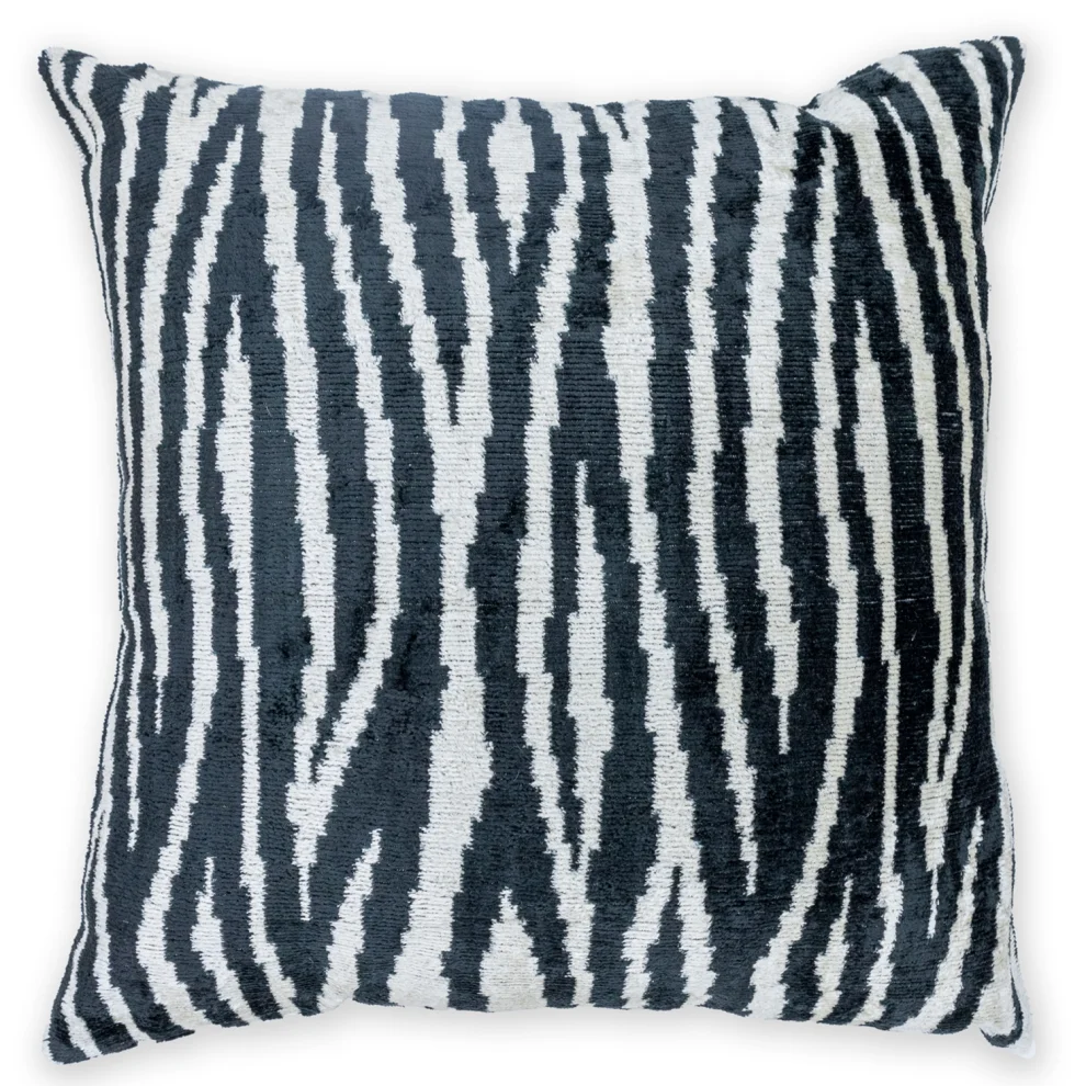 Soho Antiq - Miri Zebra Patterned Hand-made Ikat Cushion 50x50 Cm