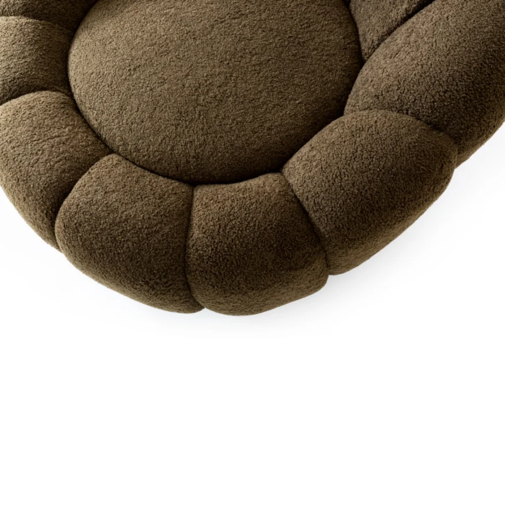 Bekaliving - Potter Quilted Swivel Leg Teddy Armchair