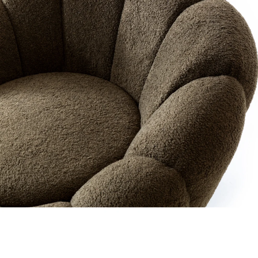 Bekaliving - Potter Quilted Swivel Leg Teddy Armchair