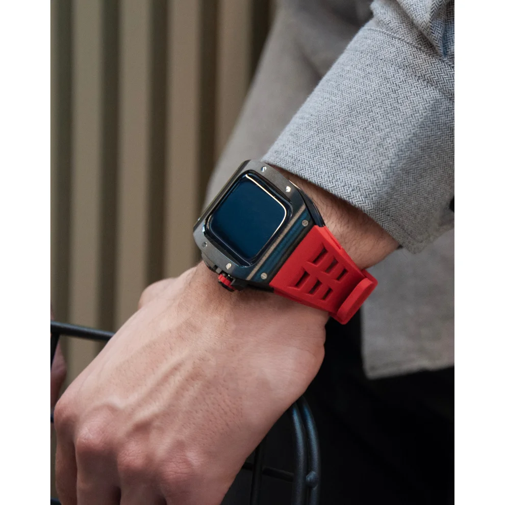 Lena Muar - Rosso Apple Watch Case