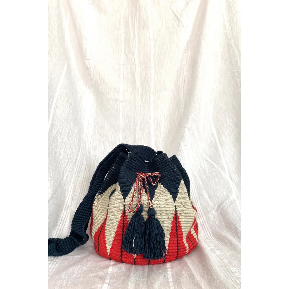 Vayu - Traditional Mochila Bag, Handle Bag