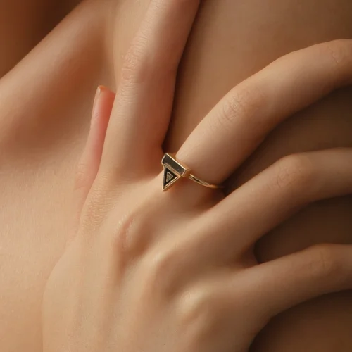 Hi Little Things - Little Triangle Ring