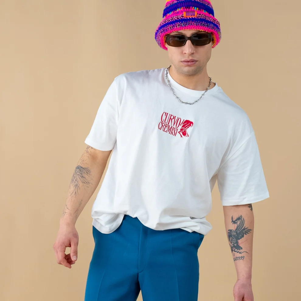 Curvo Cremisi - Oversize Embroidered Tshirt