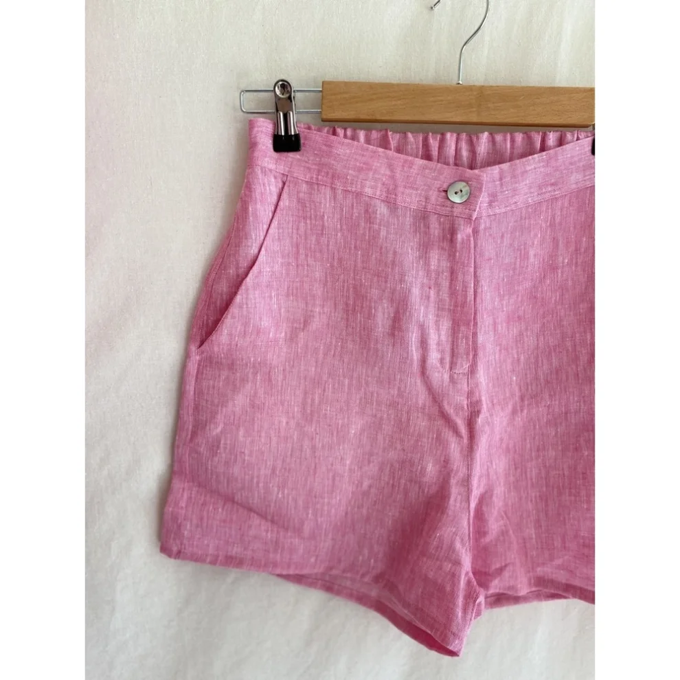 Delicate - Linen Shorts