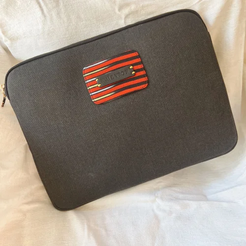 Kai & Vrosi - Zipped Canvas Laptop Case For 13" 14"