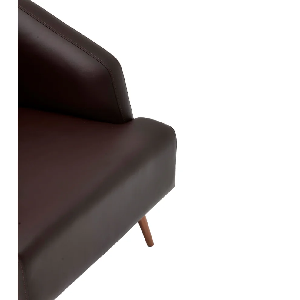 Bekaliving - Calzoni Metal Leg Leather Armchair