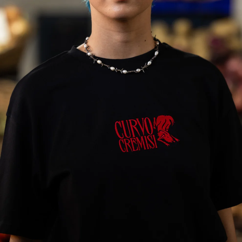 Curvo Cremisi - Oversized Embroidered Tshirt