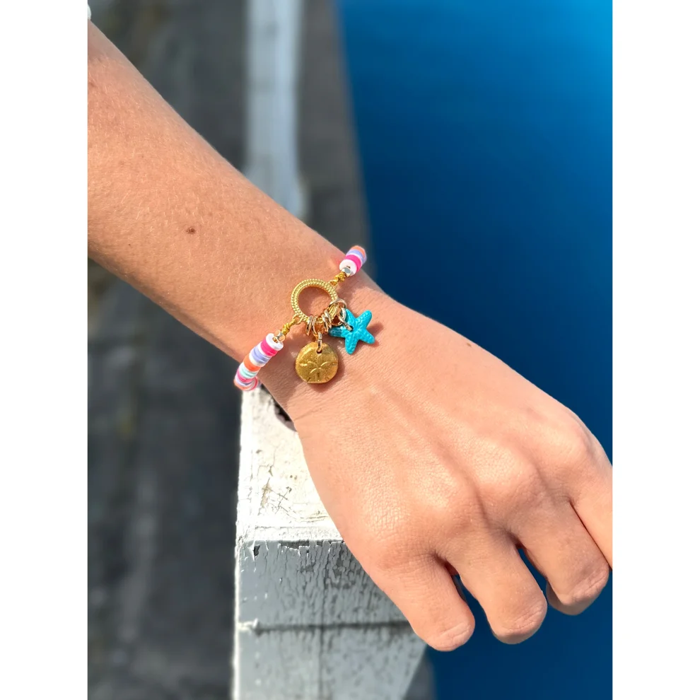 Daisy Lazy Creations - Adjustable Bracelet With Starfish Detail