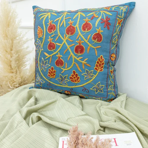 Soho Antiq - Jesse Silk Embroidered Handmade Suzani Cushion 50x50 Cm