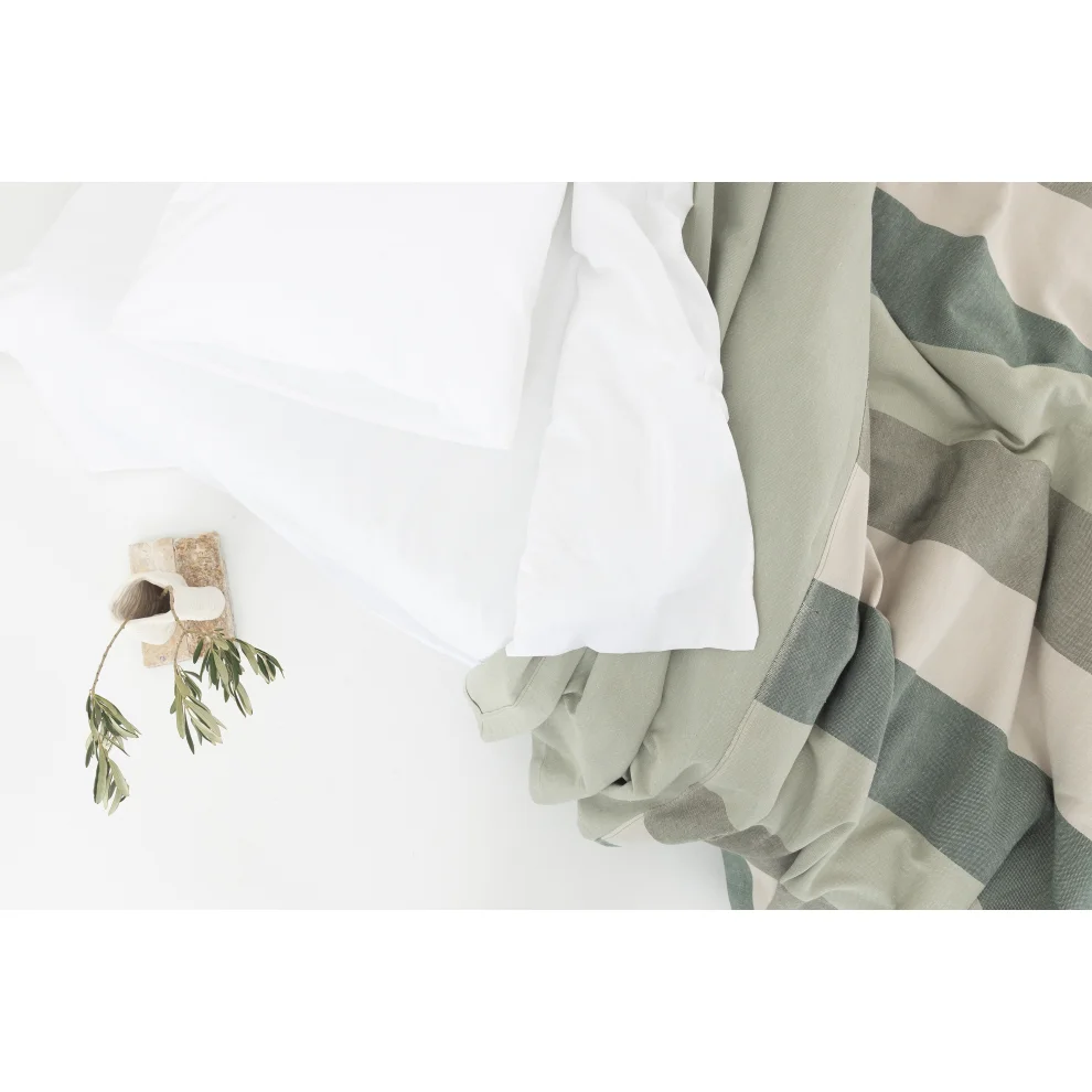 Finegrid - Hues Nr.3 Bed Spread