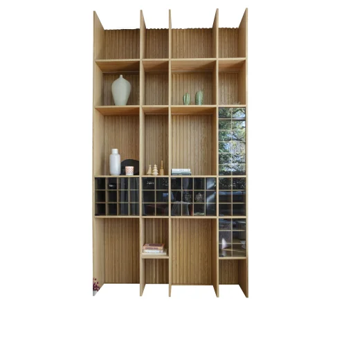 Grob - Oak Veneer Cruising Bookcase