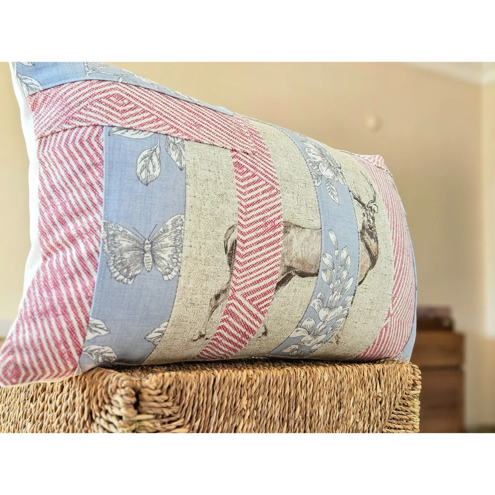 Miliva Home - Unique Design Deer Lumbar Pillow Cover