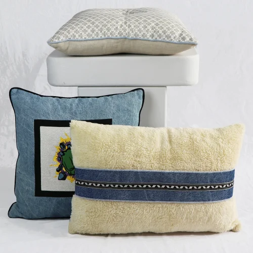 Boom Bastık - Clover Patterned Decorative Pillow