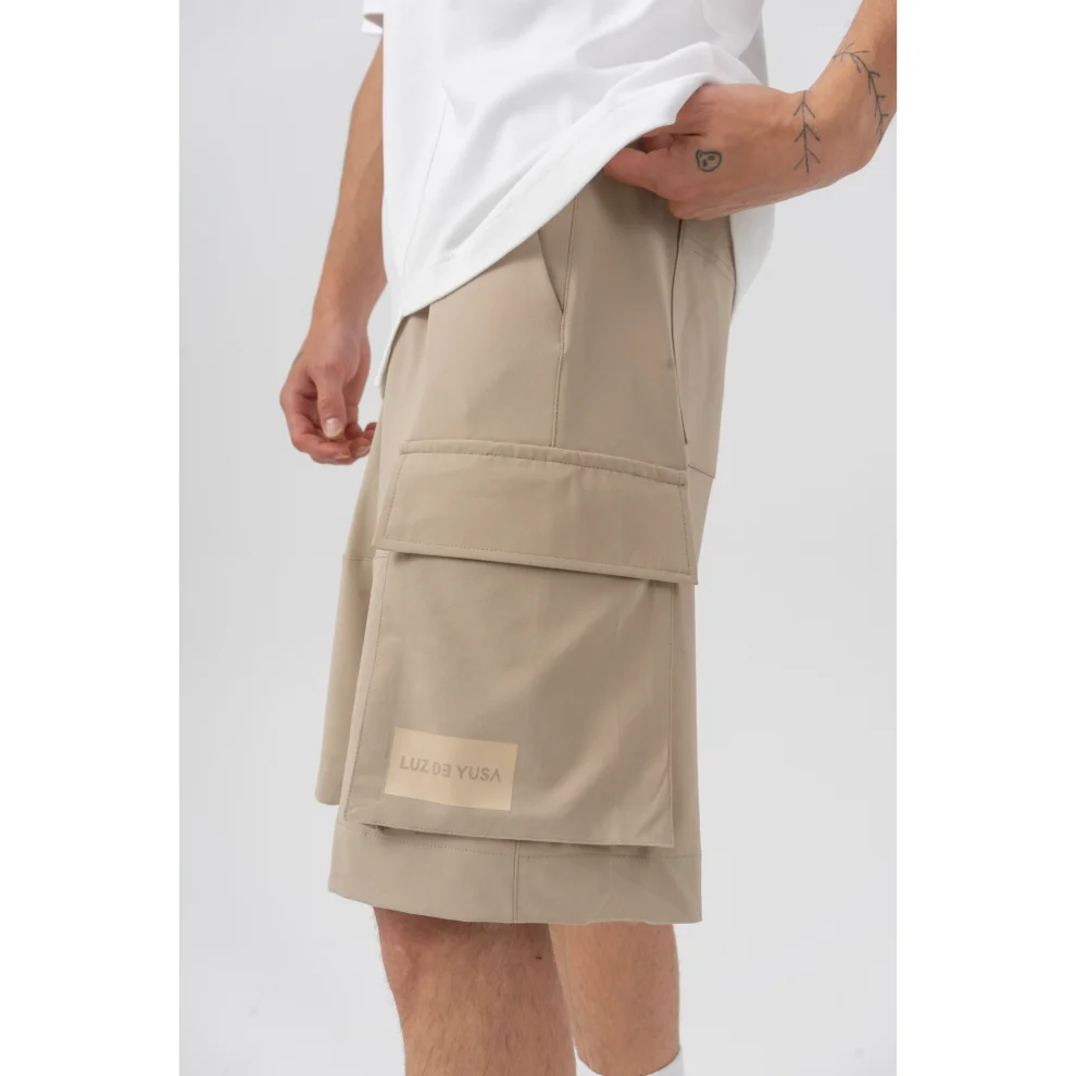 Luz de Yusa - Cargo Shorts