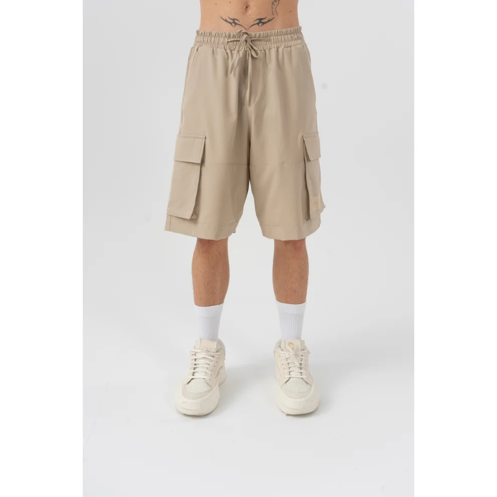 Luz de Yusa - Cargo Shorts