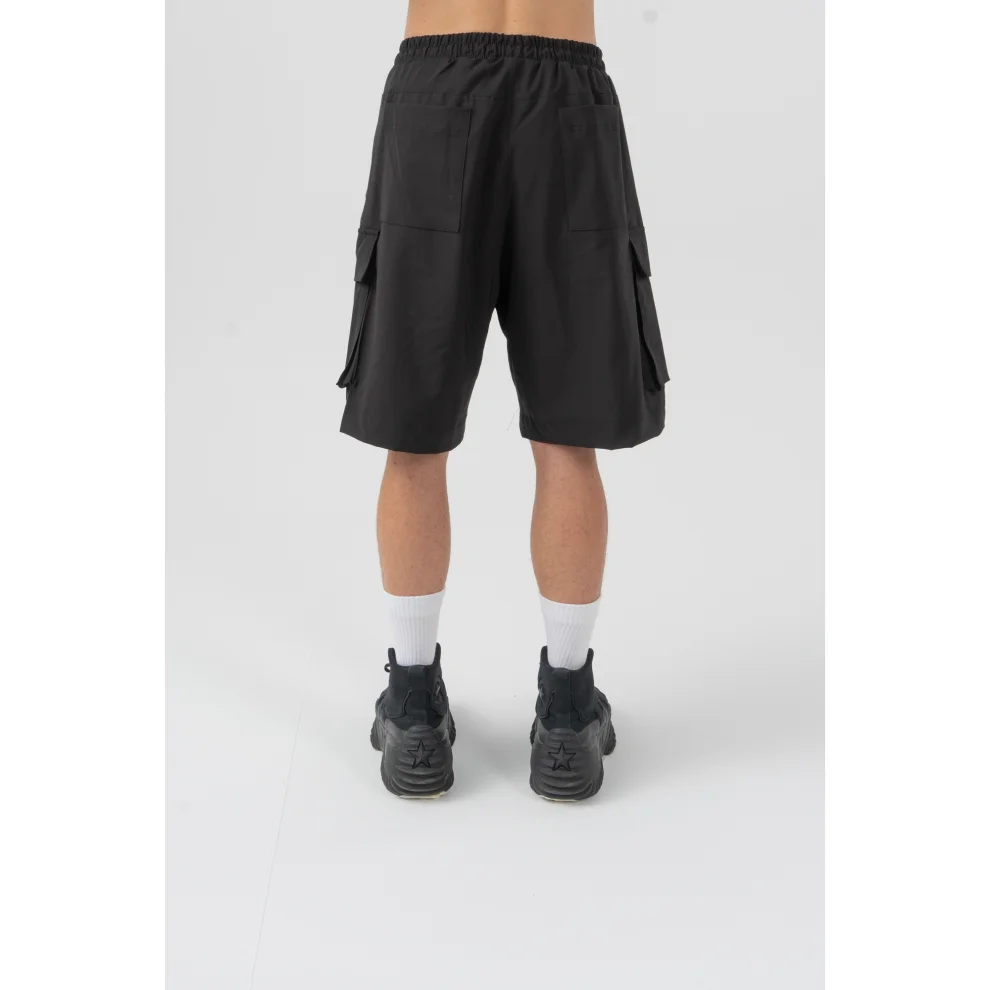 Luz de Yusa - Cargo Shorts