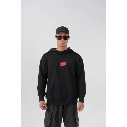 Luz de Yusa - Omuz Detaylı Hoodie