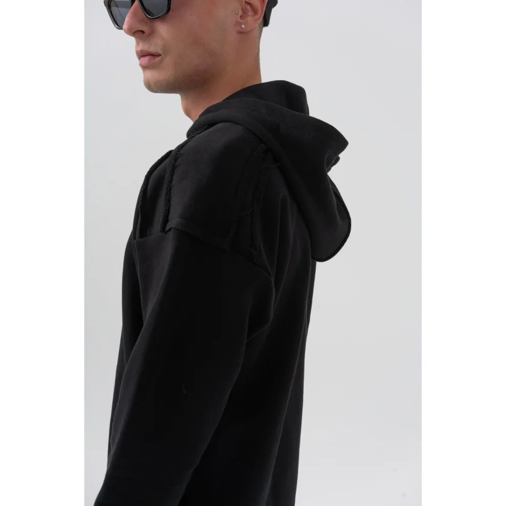 Luz de Yusa - Hoodie With Shoulder Detail