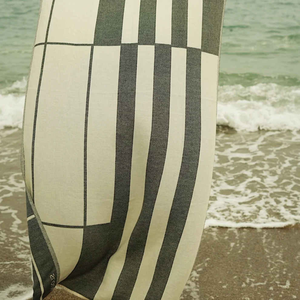 Slouv - Bondi Organic Beach Towel