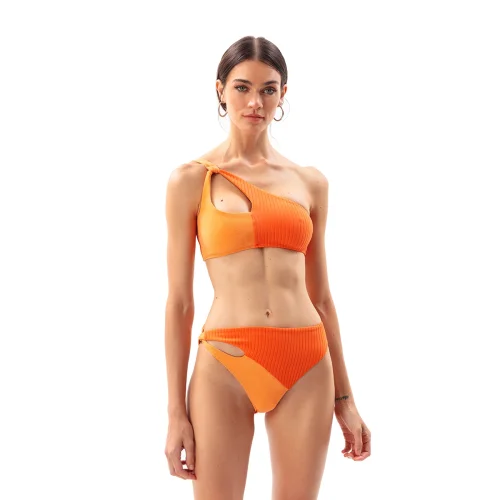 Movom	 - Howl One Shoulder Bikini