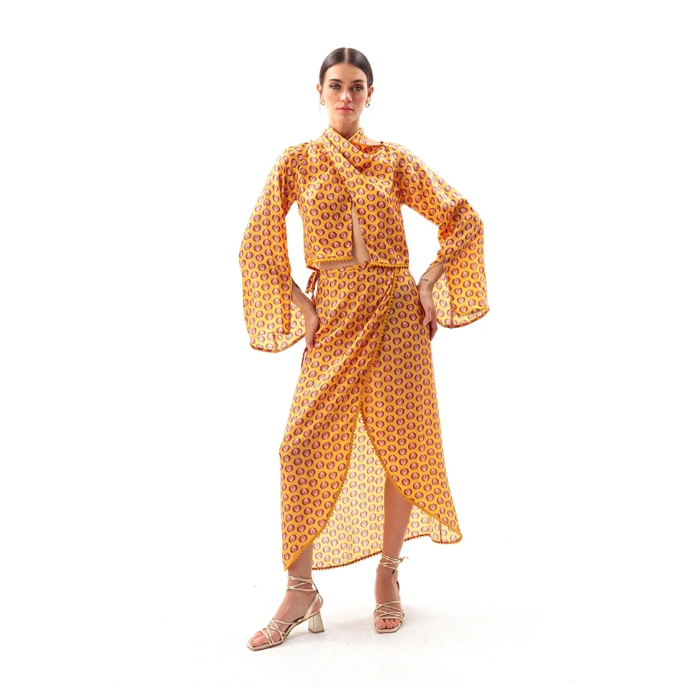 Movom	 - Zing Cross Neck Robe