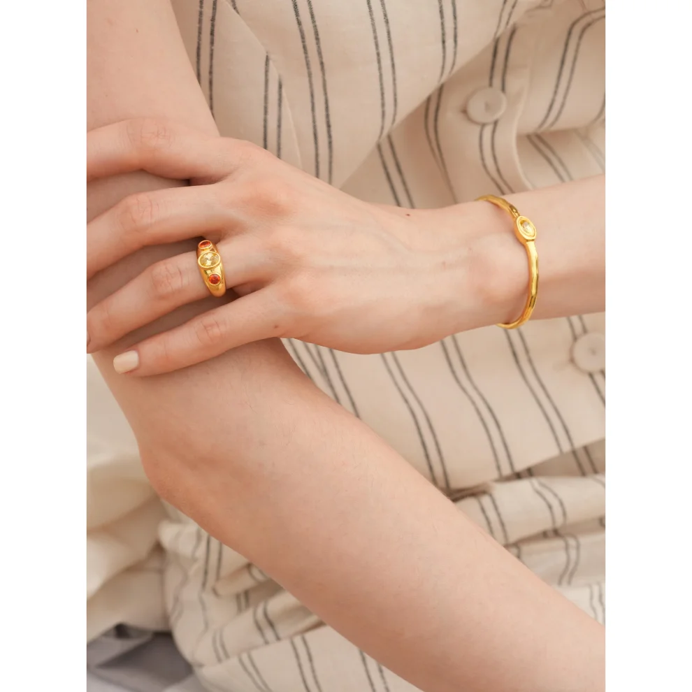 Linya Jewellery - Olivia Stone Handcuff