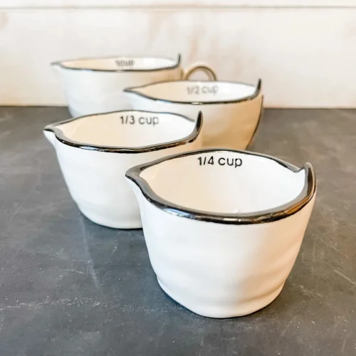 Warm Design	 - 4-piece Measuring Cups