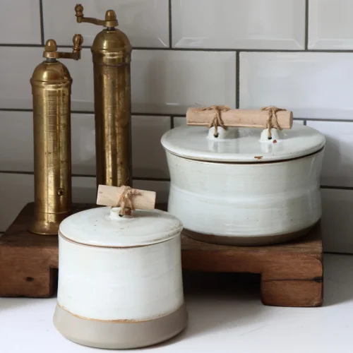 Warm Design	 - Jar With Wooden Handle