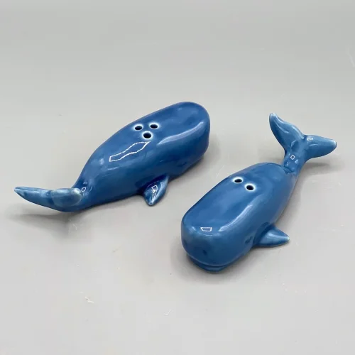 Warm Design	 - Whale Salt And Pepper Shakers