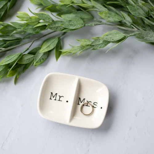 Warm Design	 - Mr. & Mrs. Themed Ring