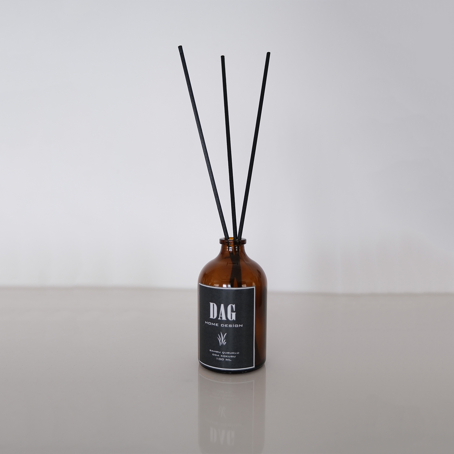 Glass Home Fragrance With Bamboo Stick - Paradise 100 Ml