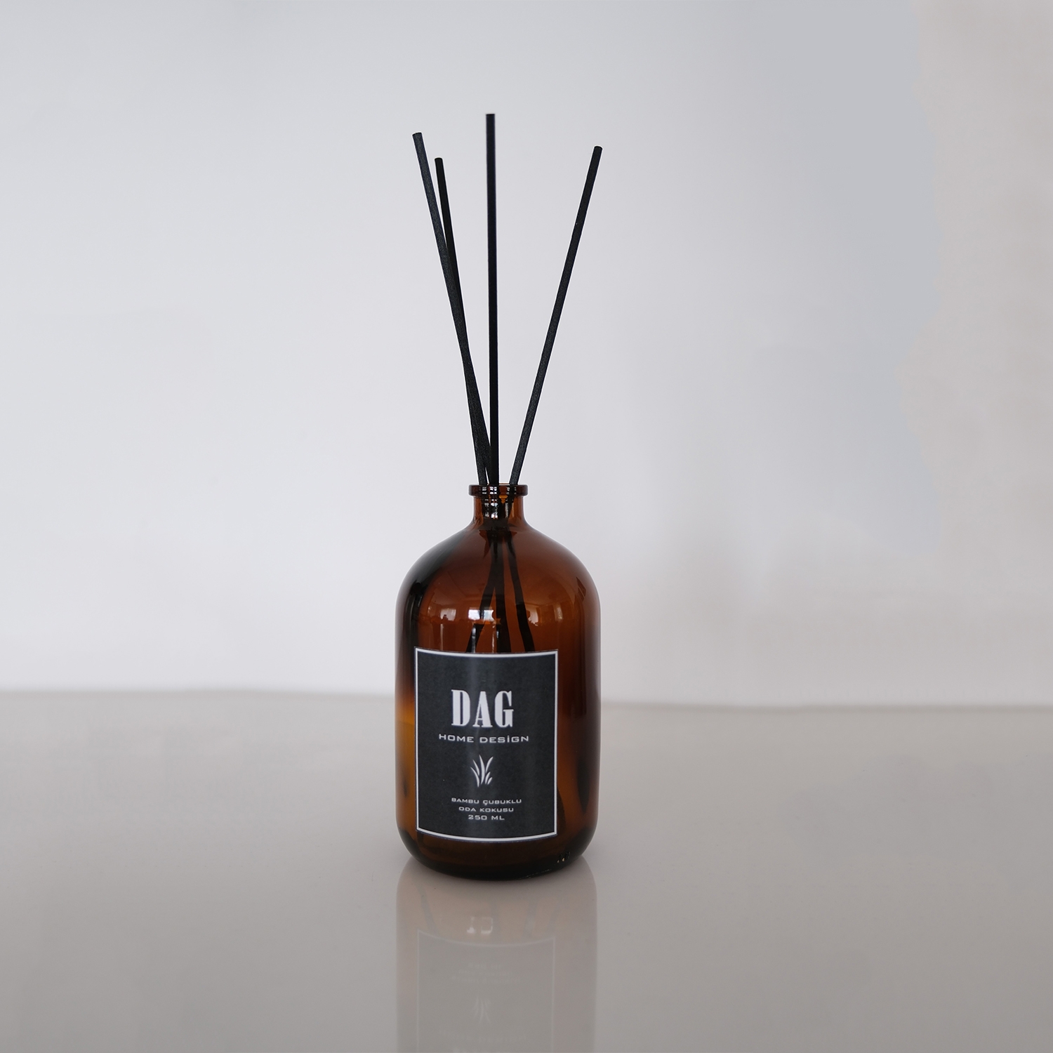 Glass Home Fragrance With Bamboo Stick - Paradise 250 Ml