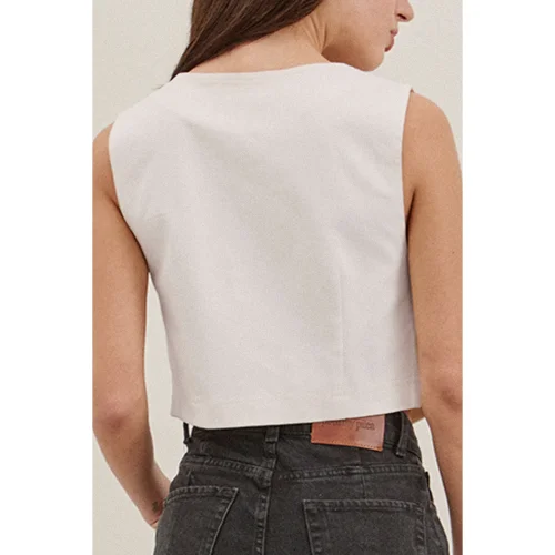 PILEA - Fitted Crop Vest