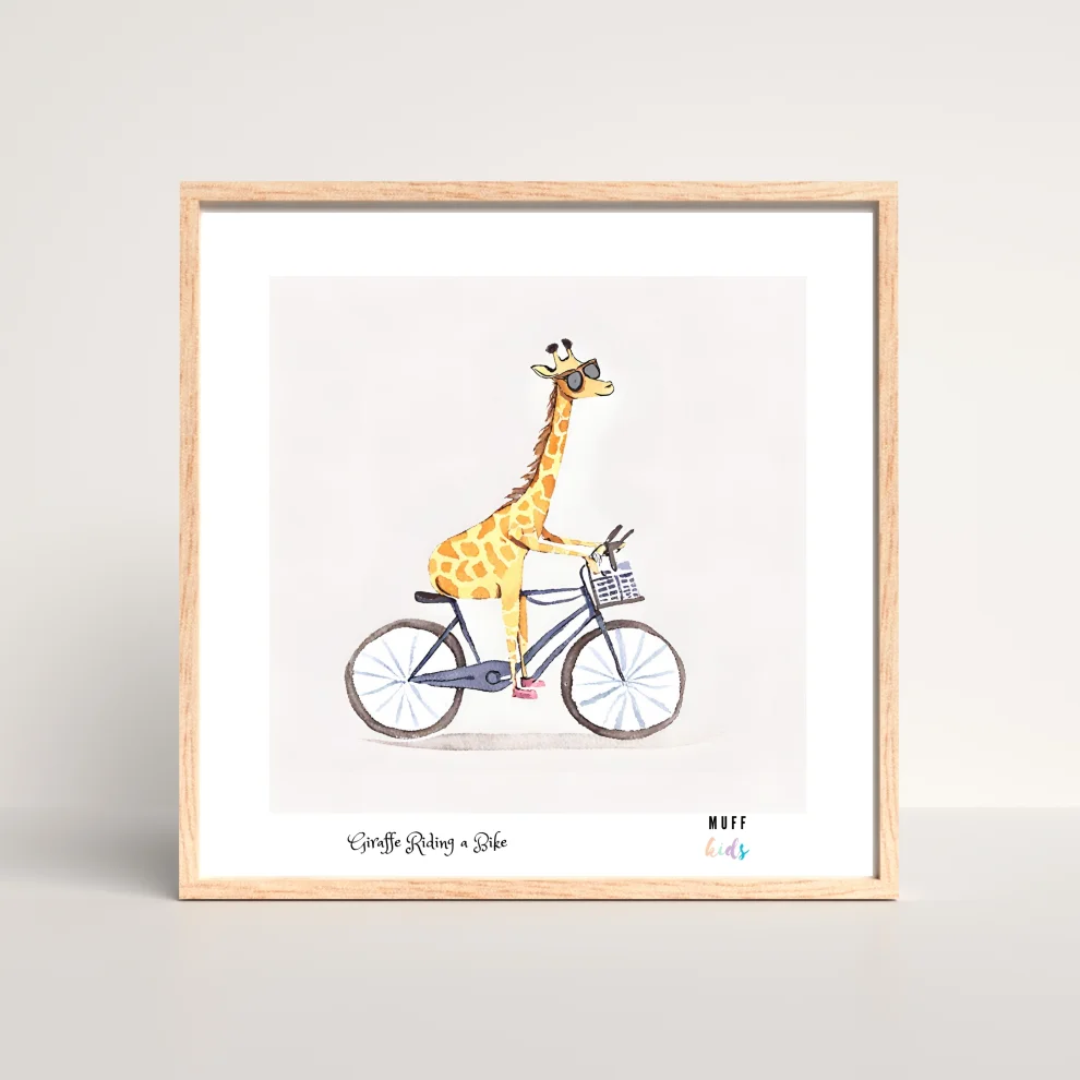 Muff Kids - Free Friends Giraffe Ride A Bike No:2 Art Print Çocuk Odası Posteri