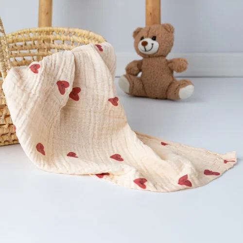 Boia Living - Cute Hearts Muslin Blanket