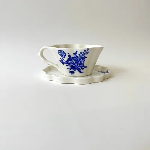 Mana Ceramic & Concept - Lady Collection-yonca - Handmade Porcelain Turkish Coffee Cup With Flowers On The Outside