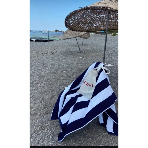 Neroni Home - Striped Beach Towel