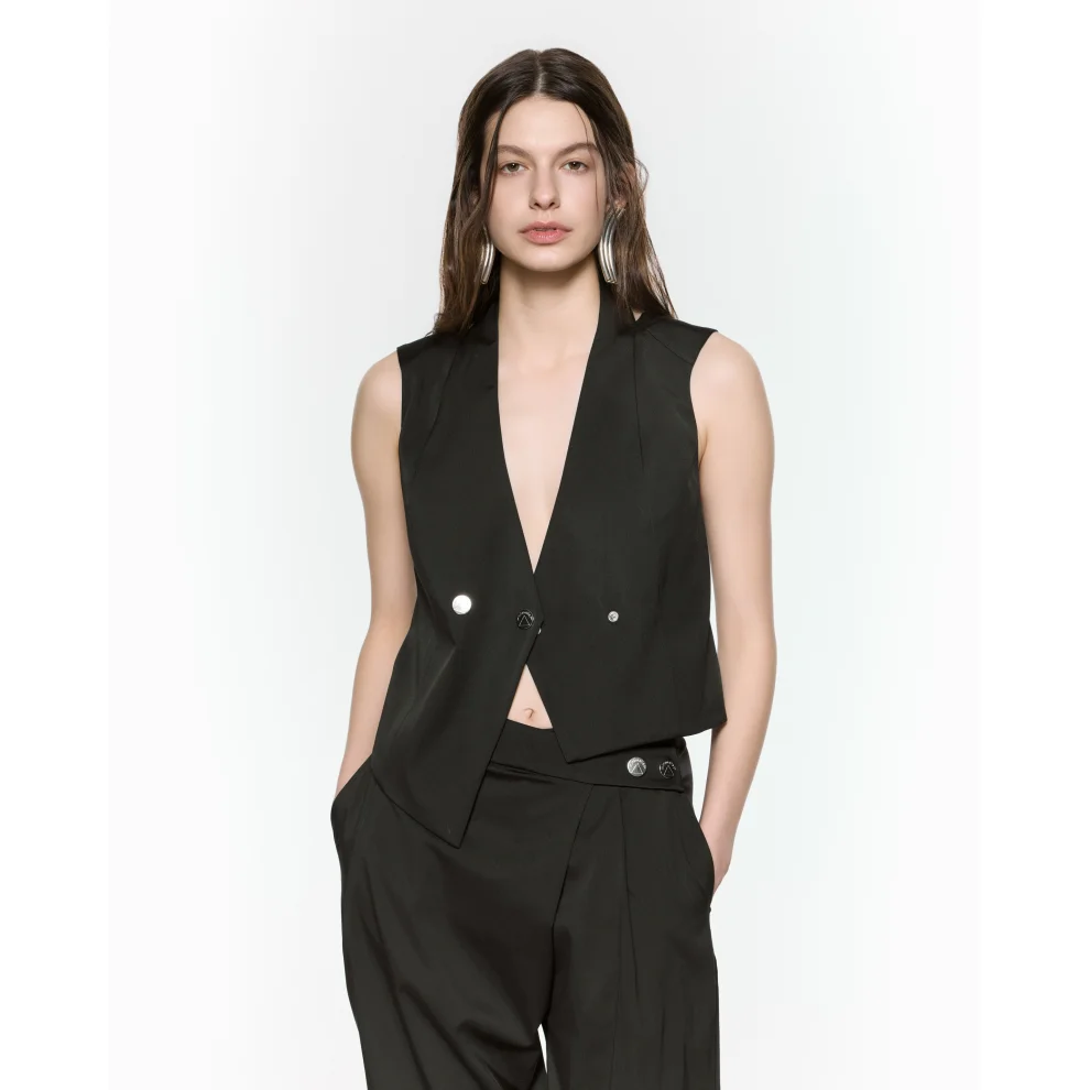 Revolve pants outlet