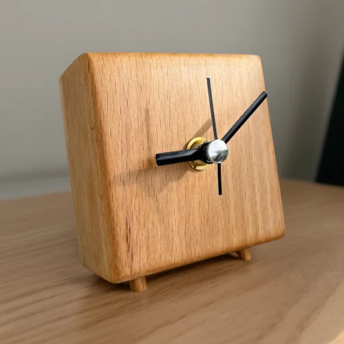 Vune Concept - Minyon Handmade Solid Table Clock