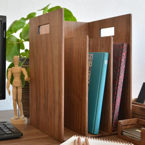 Woodsaka - Reka Bookshelf & Magazine Holder